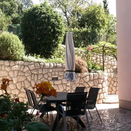 Apartmani Lili Novi Vinodolski Exterior photo