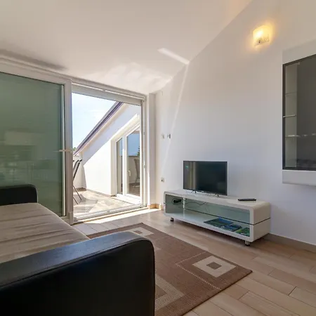 Apartmani Lili Novi Vinodolski Exterior photo