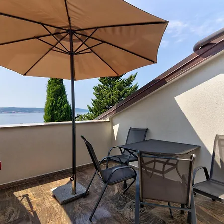 Apartmani Lili Novi Vinodolski Exterior photo