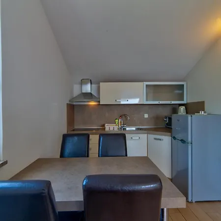 Apartmani Lili Novi Vinodolski Exterior photo