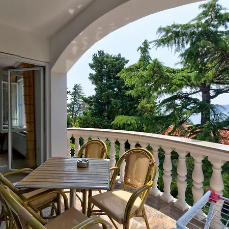 Apartmani Lili Novi Vinodolski Exterior photo